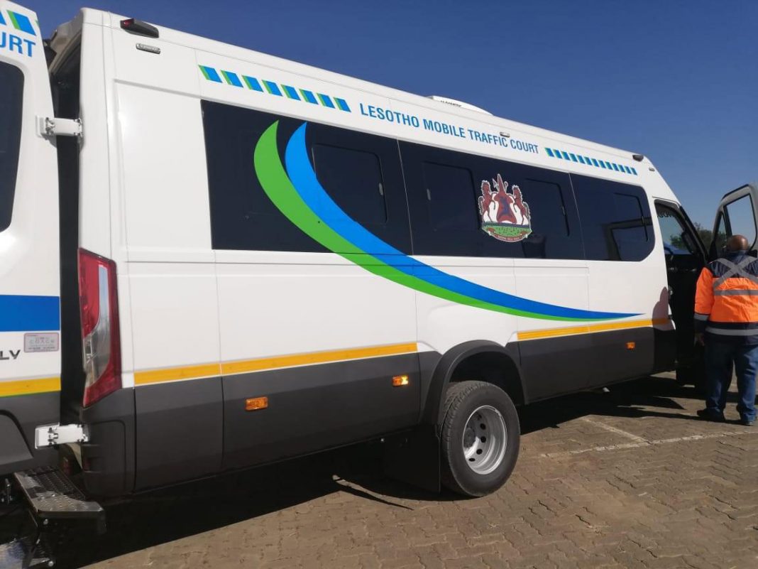 Taxi owners plan protest against mobile court