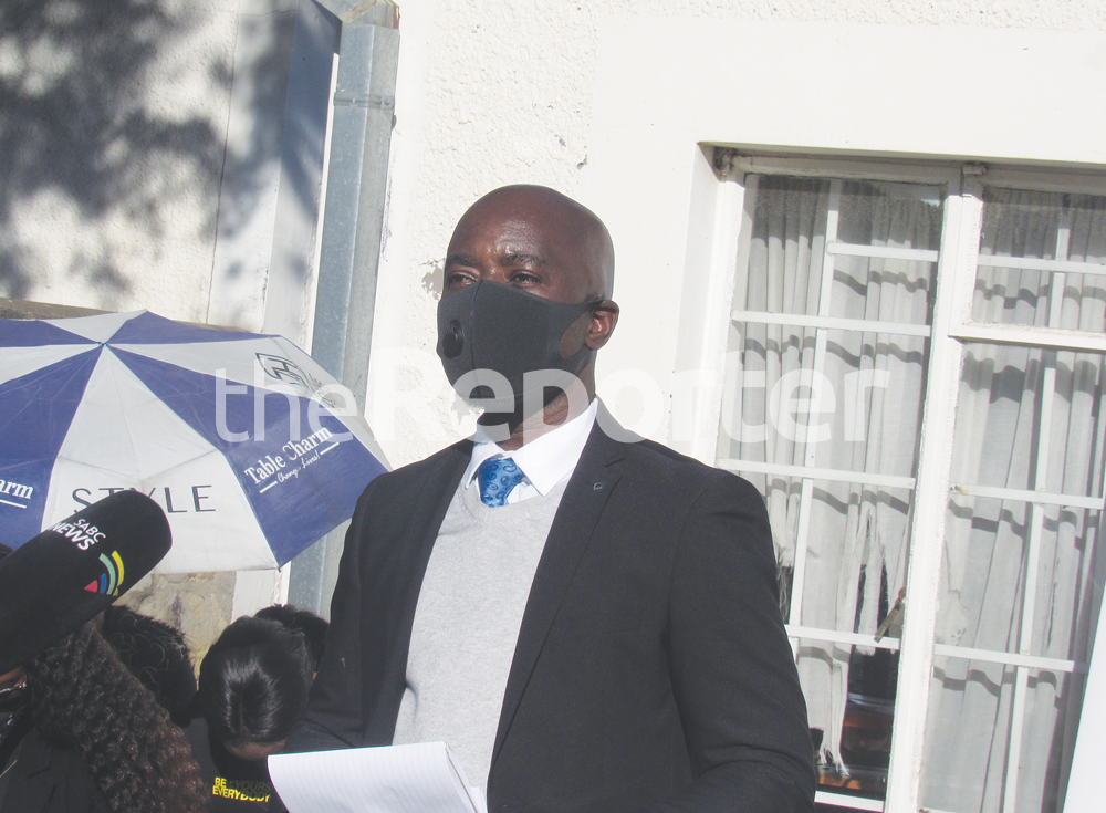 Beauty parlours, liquor traders up in arms