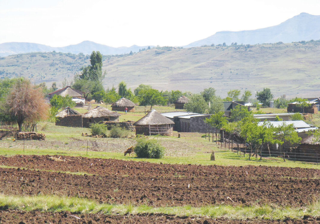 Defiant residents vow to stay on land