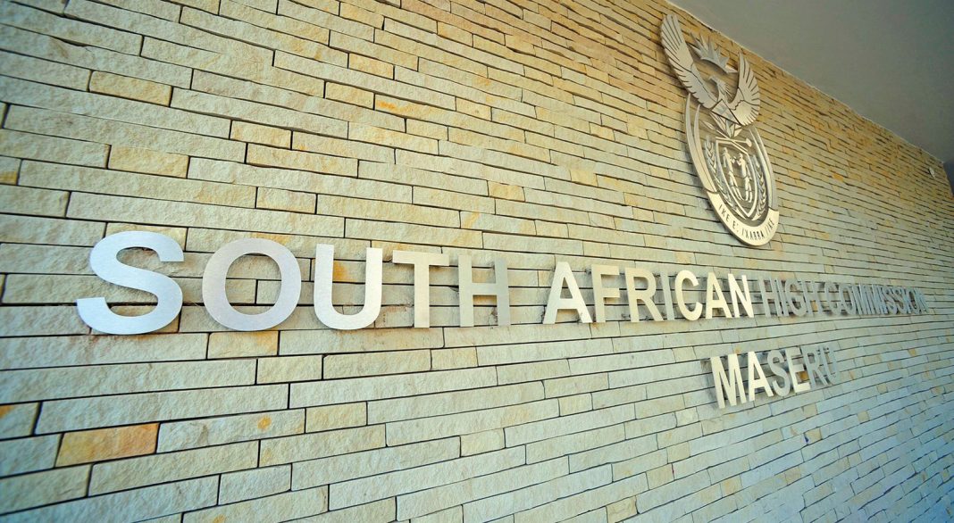 Visa applicants slam SA Embassy