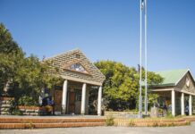 Tšenola woman fined for hurling insults at villagers